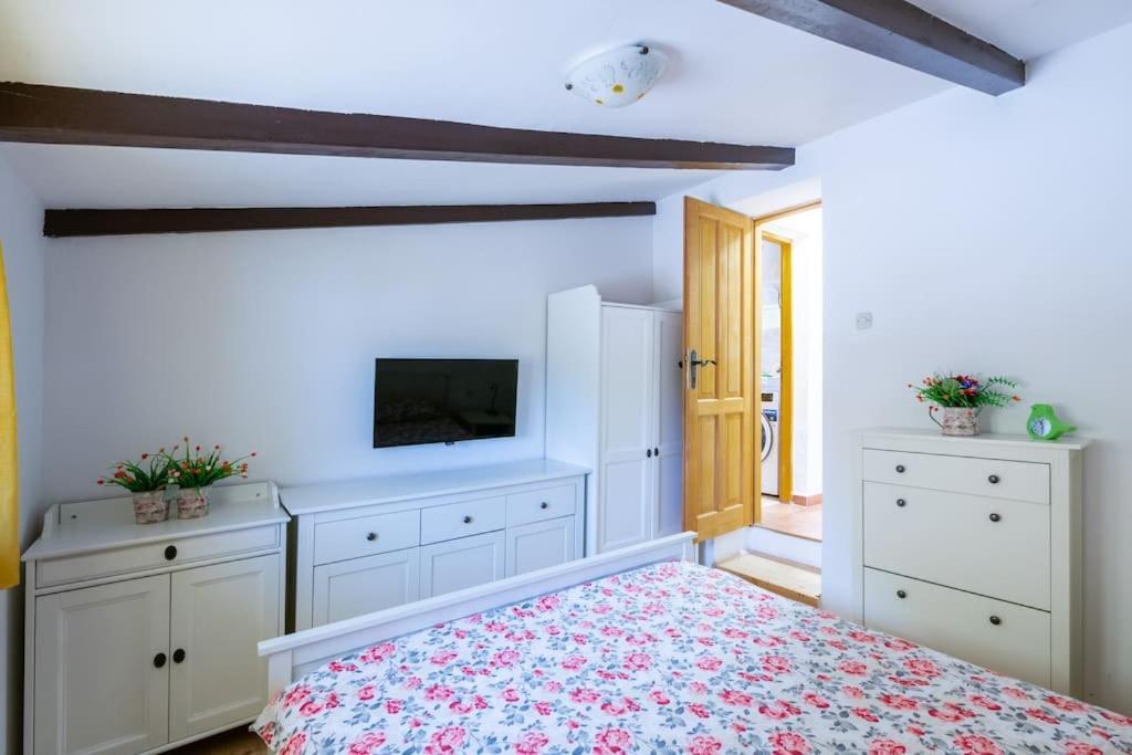Piccola Casa - A Little Paradise Krsan Екстер'єр фото