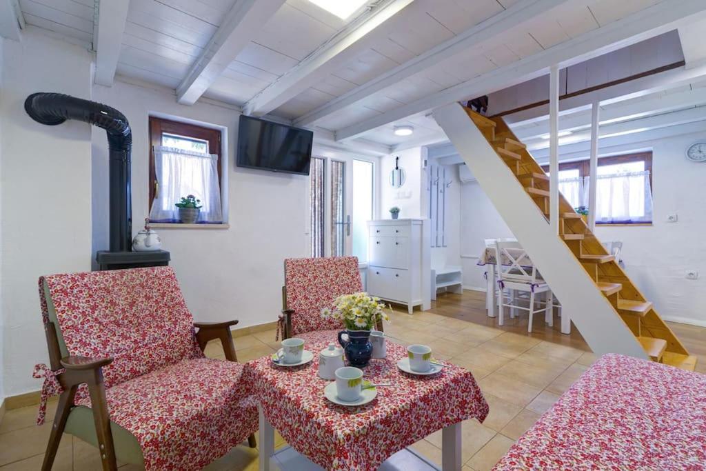 Piccola Casa - A Little Paradise Krsan Екстер'єр фото